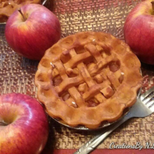 Hand poured Apple Pie Scented Soy Candle